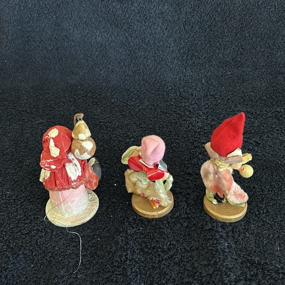 Elf/Gnome Chenille and Pine Cone Christmas Decorations. Vintage Circa 1930-1950 - Picture 8 of 14